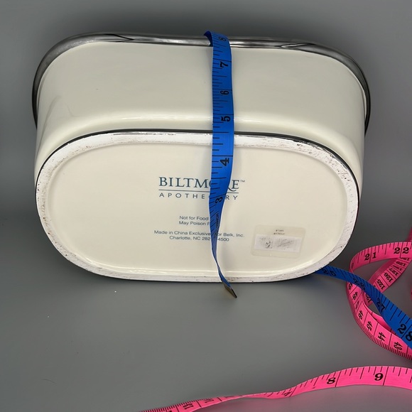 Biltmore for Belk Apothecary mini Bathtub - Picture 9 of 9